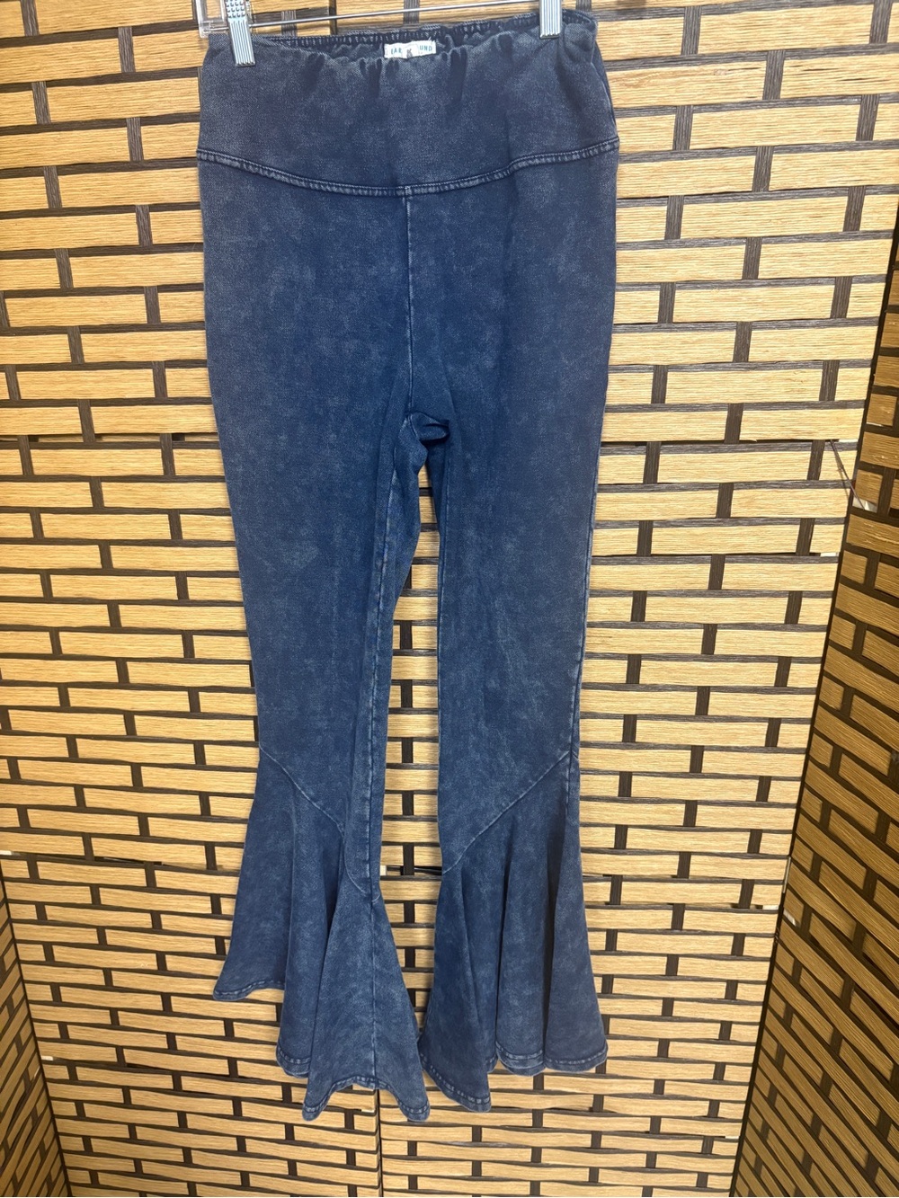 Earthbound blue flare leg pants size small